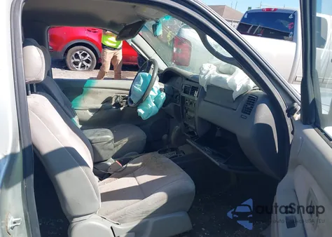 2001 Toyota Tacoma from USA, damaged, VIN 5TEWM72N41Z748509